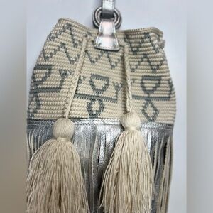 Arte Tejido Silver and Cream Patterned Women Bag